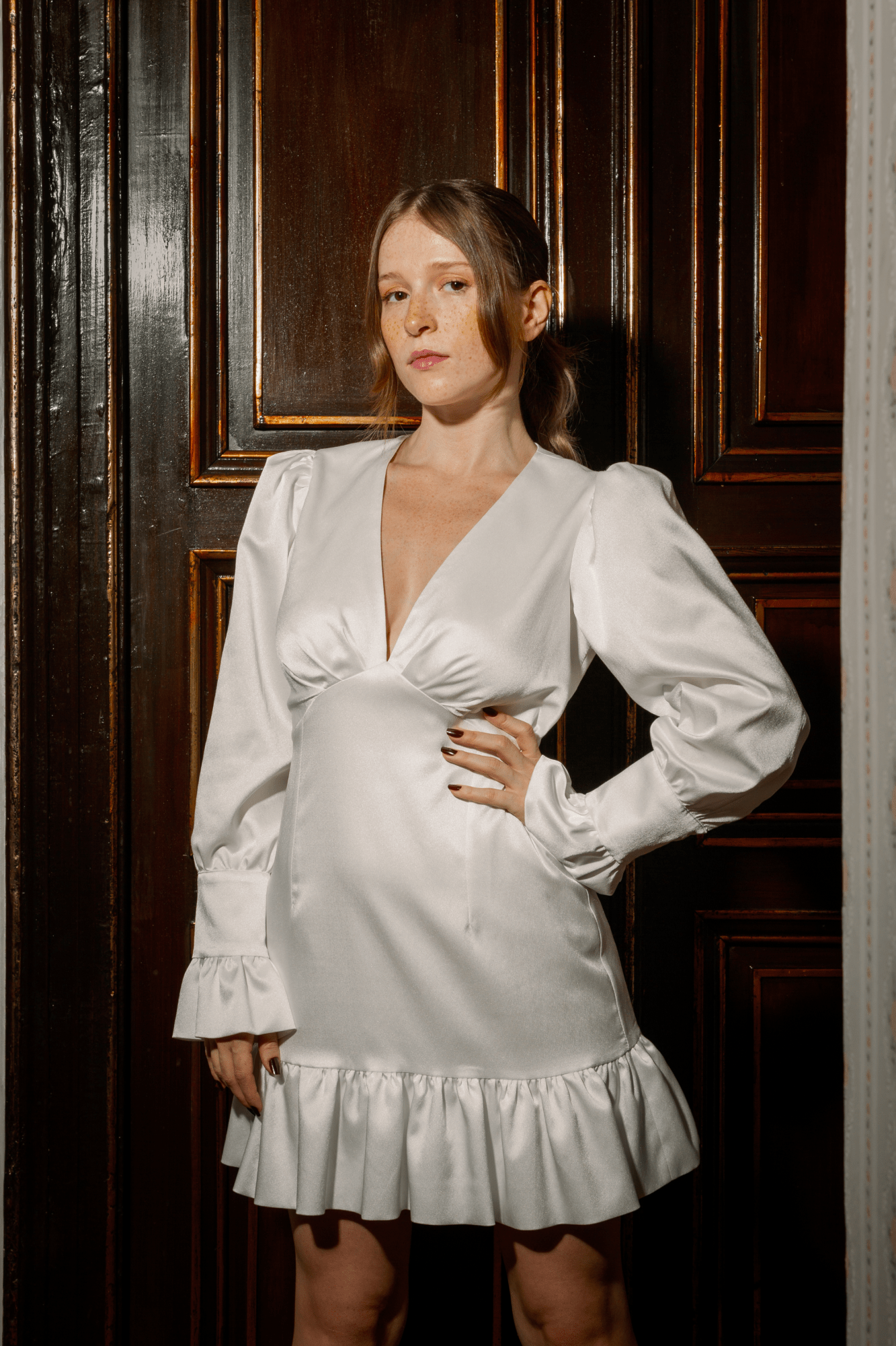 MOJ SHINY CREPE FABRİC MINI EVENING DRESS WHITE