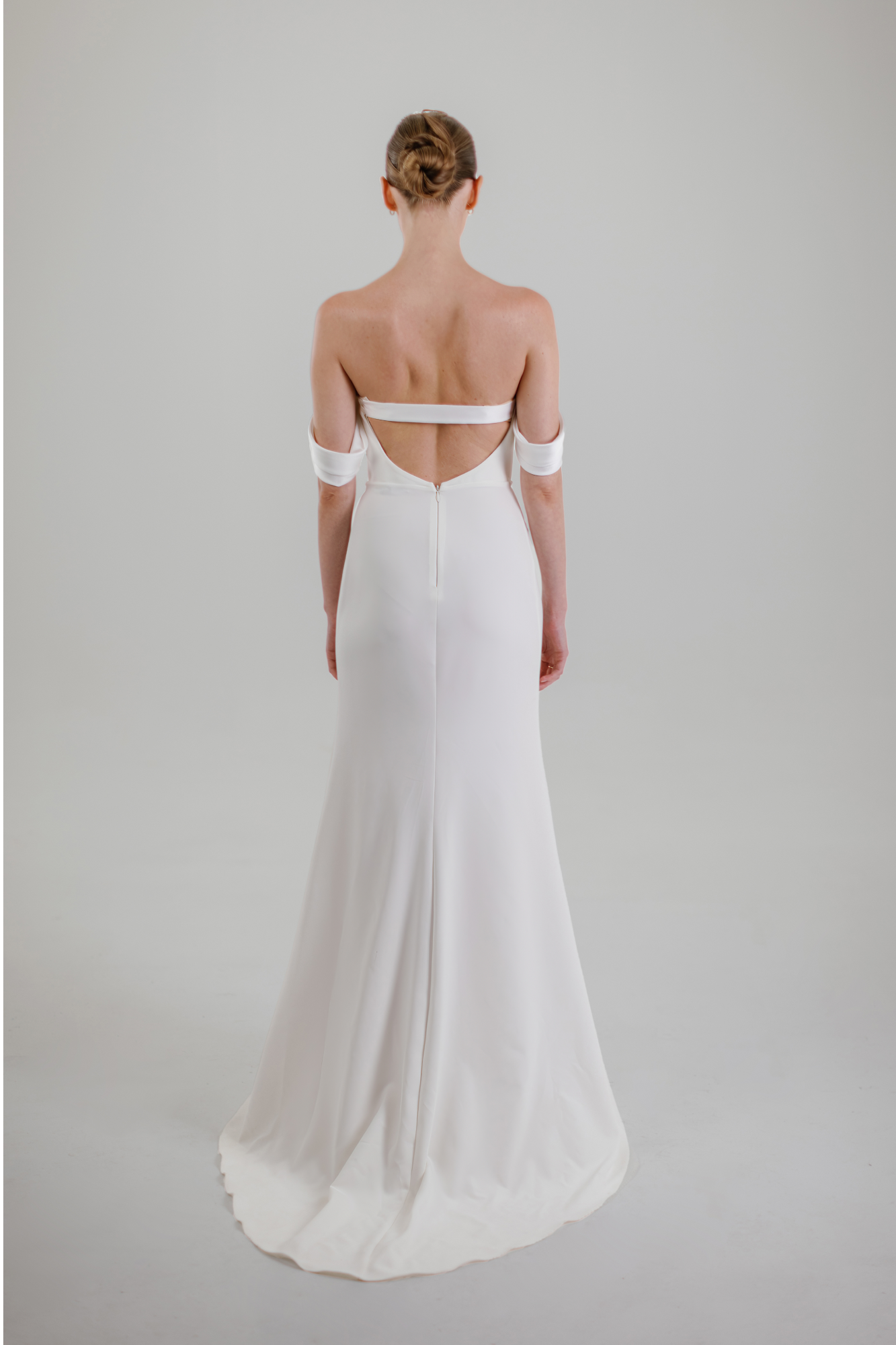 HARMONIJA LONG SHOULDERLESS EVENING DRESS - WHITE