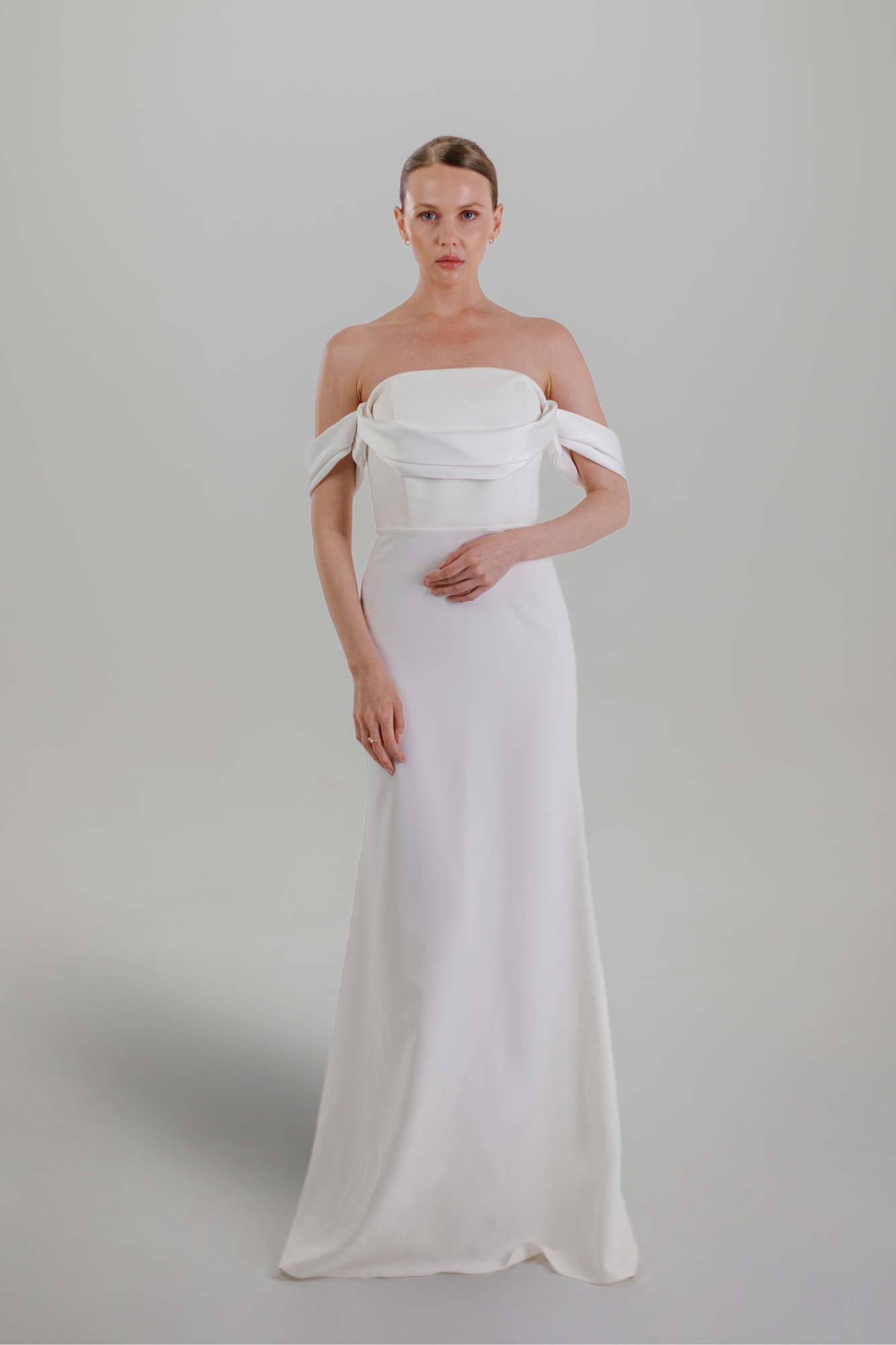 HARMONIJA LONG SHOULDERLESS EVENING DRESS - WHITE