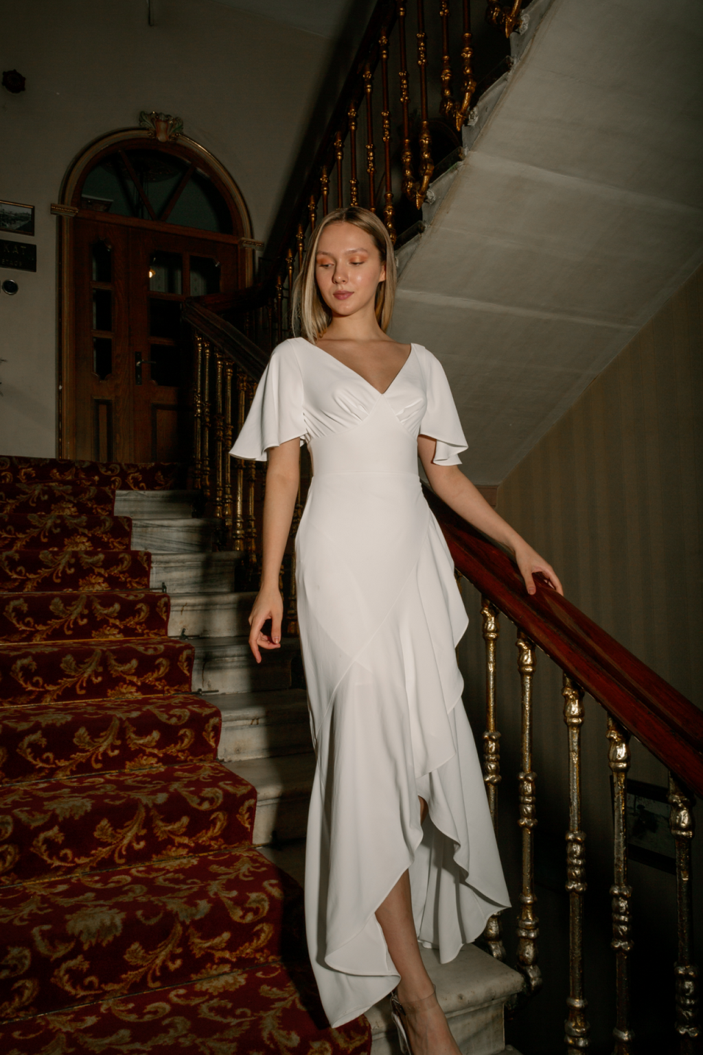 White crepe 2025 evening gown